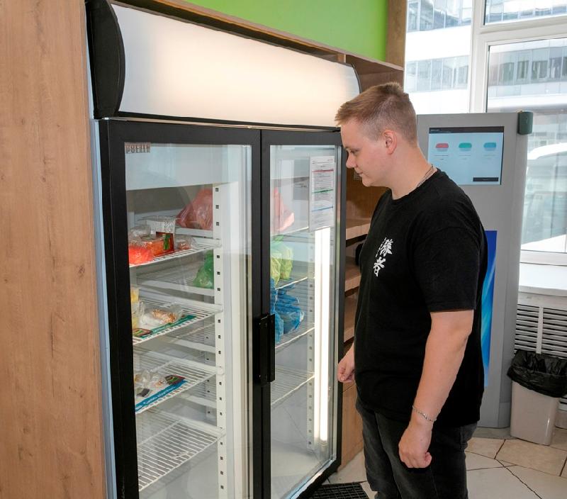 «Холодильник на доверии» в столовой «КАМАЗа»