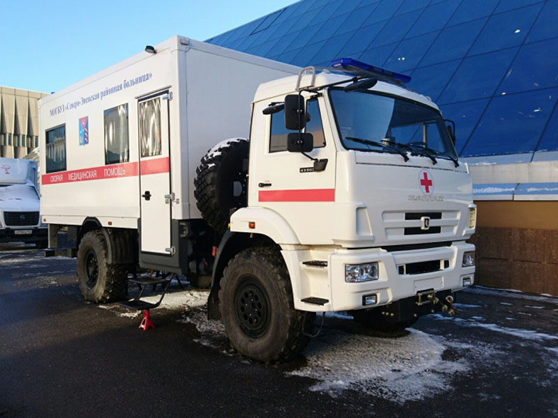 На базе полноприводного шасси КАМАЗ-43502 построили машину «Скорой помощи»