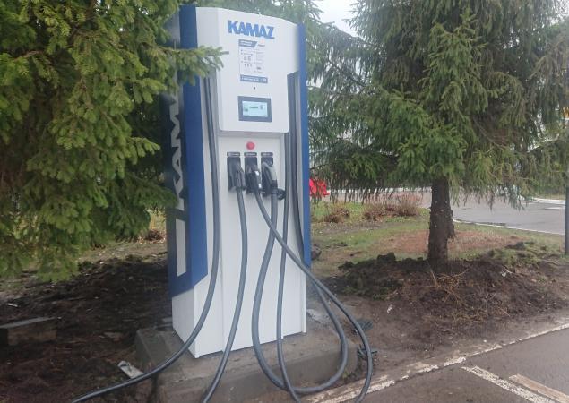 На «КАМАЗе» появились станции для зарядки электромобилей