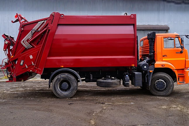 Мусоровоз с задней загрузкой ЭКО-МЗ15к55