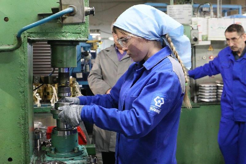 На заводе двигателей определили лучших работников На заводе двигателей определили лучших работников