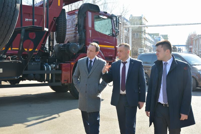 Руководитель Администрации Главы Башкортостана посетил «НЕФАЗ» Руководитель Администрации Главы Башкортостана посетил «НЕФАЗ»
