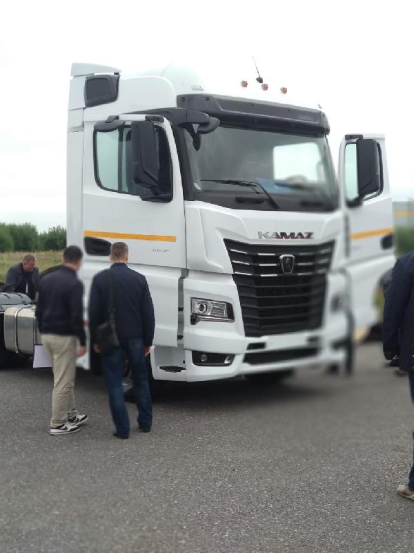 В Санкт-Петербурге представили КАМАЗ-54901 В Санкт-Петербурге представили КАМАЗ-54901