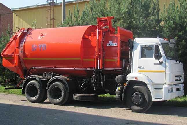 Мусоровоз с боковой загрузкой КО-449-02