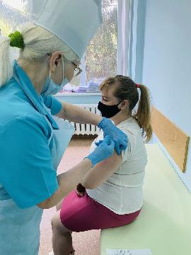 В Группе ОАТ продолжается вакцинация от коронавируса