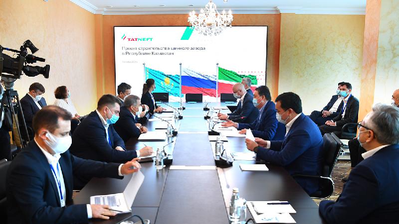Премьер-Министр РК А. Мамин и Президент Татарстана Р. Минниханов дали старт трем проектам автомобилестроения