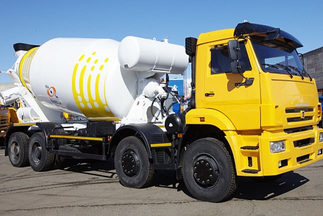 Автобетоносмеситель 5814W2 (шасси KAMAZ-65201 8х4)	
