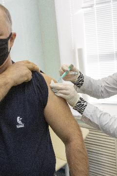 На «КАМАЗе» идёт работа по ревакцинации персонала