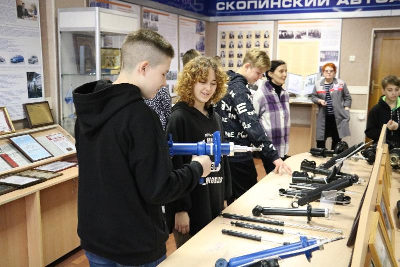 Экскурсия в Группу ОАТ для профориентации школьников Экскурсия в Группу ОАТ для профориентации школьников