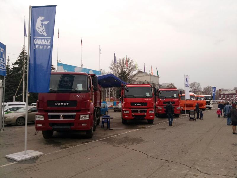 Автотехника КАМАЗ на выставке в Саратове Автотехника КАМАЗ на выставке в Саратове
