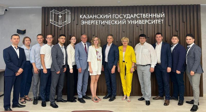 Камазовцы прошли обучение в области водородной энергетики Камазовцы прошли обучение в области водородной энергетики