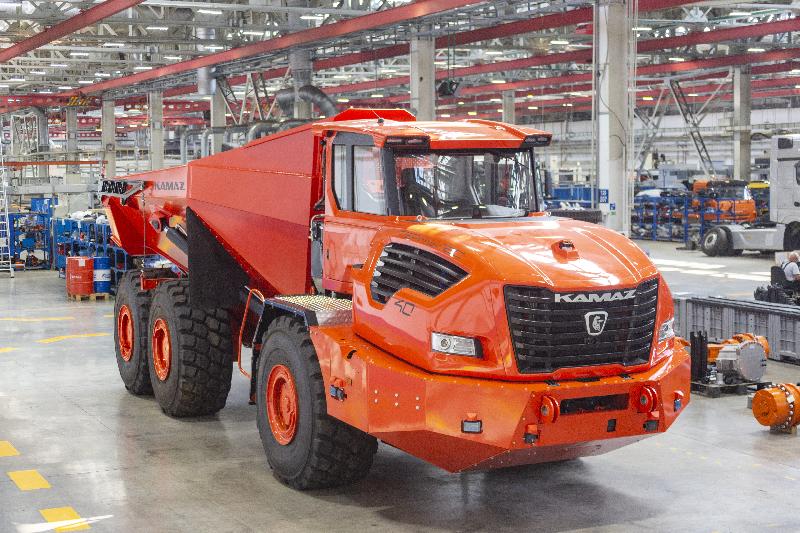 «КАМАЗ» презентовал новый карьерный самосвал КАМАЗ-6561 