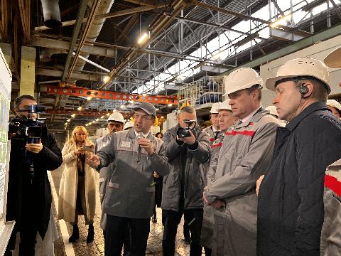 Игорь Комаров посетил ООО «ДААЗ» и ДИП «Мастер»