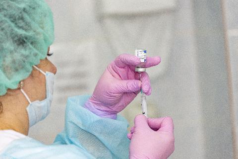 На «КАМАЗе» продолжается прививочная кампания