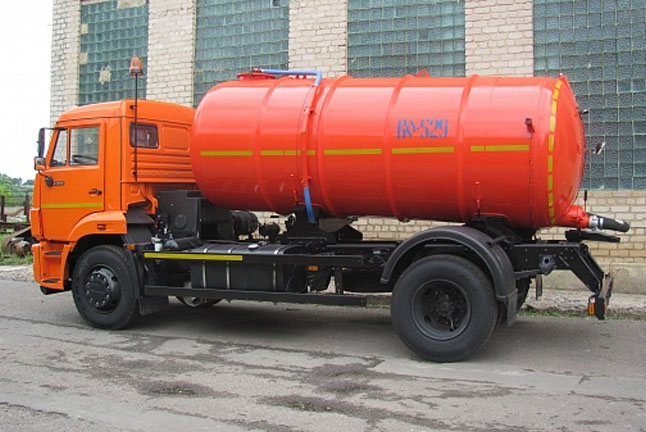 Машина ассенизационная КО-529-13