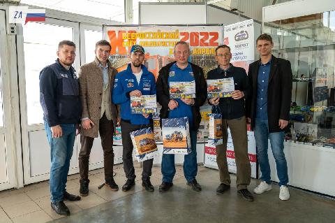 Миниатюрные КАМАЗы от российских моделистов 