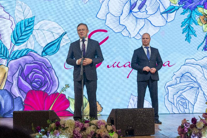 На «КАМАЗе» отметили Международный женский день