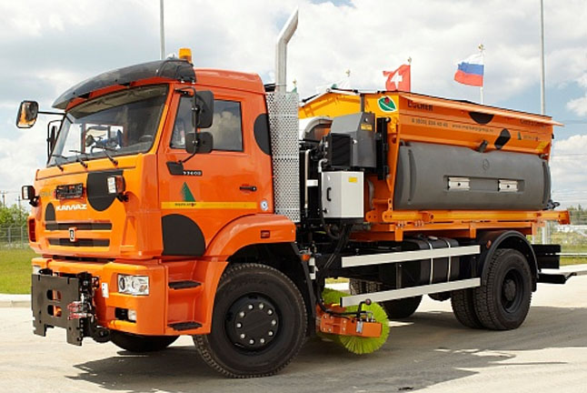 Комбинированная дорожная машина ЭД 244 КМ-24